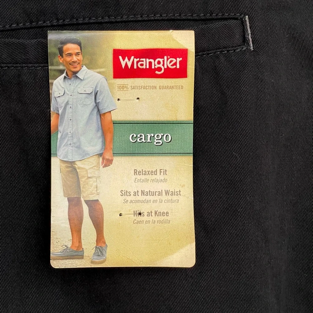 Wrangle Cargo Shorts 10” Tech Pocket Men 34 Relaxed Fit  Reg Black 100% …